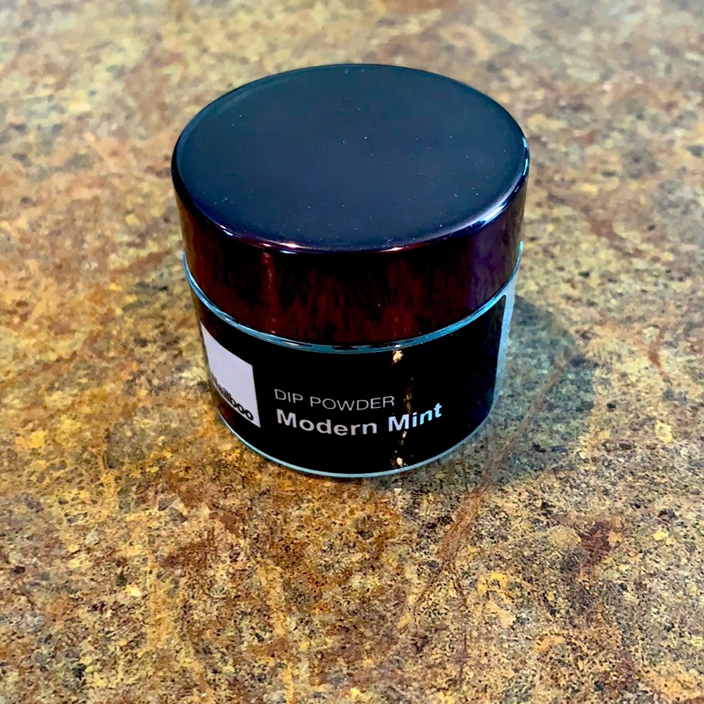 Nailboo Dip Powder: Modern Mint